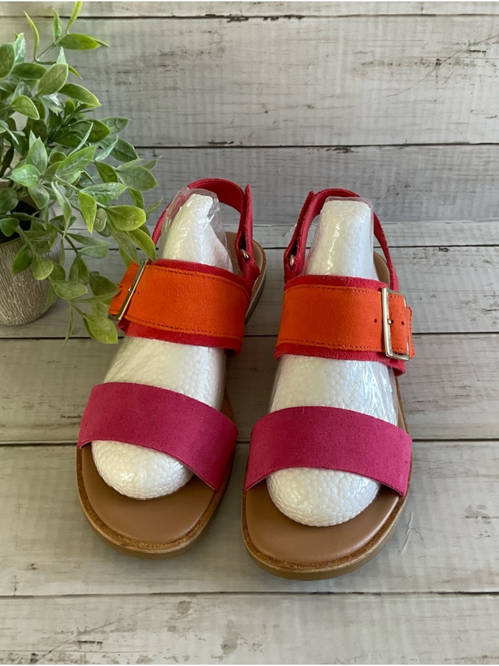 Sorel Women's Two-Tone Pink & Orange Buckle leather sling back Sandals, size 8